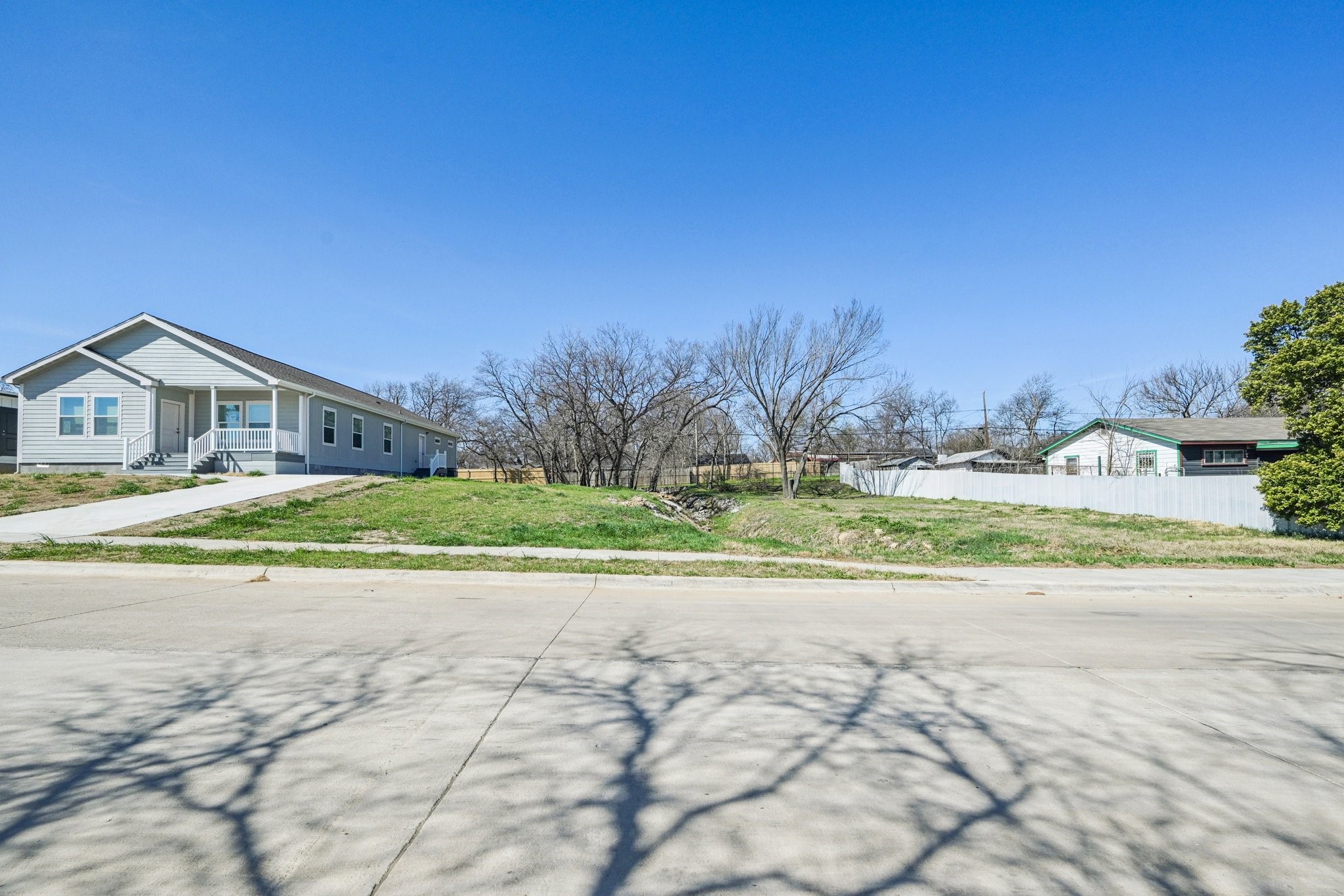 2016 Belzise Terrace Fort Worth TX 76104