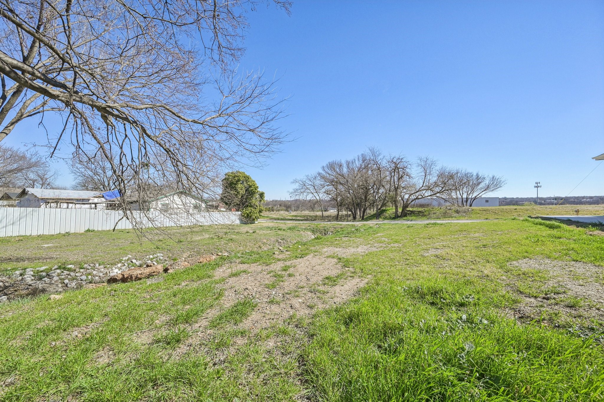 2016 Belzise Terrace Fort Worth TX 76104