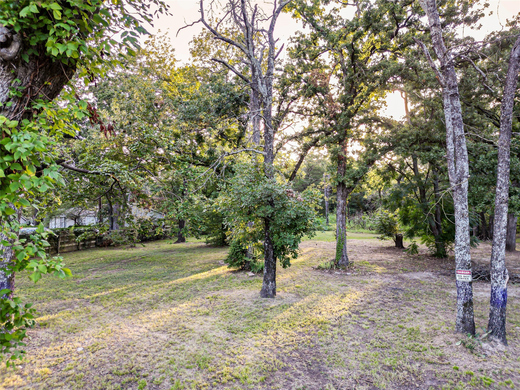 208 N Old Indian Trail Tool TX 75143