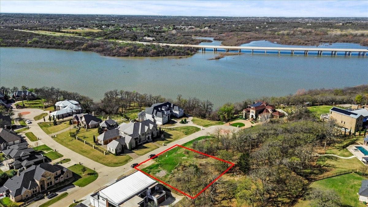 2309 Oak Bluff Corinth TX 76210