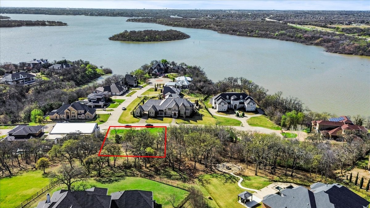 2309 Oak Bluff Corinth TX 76210