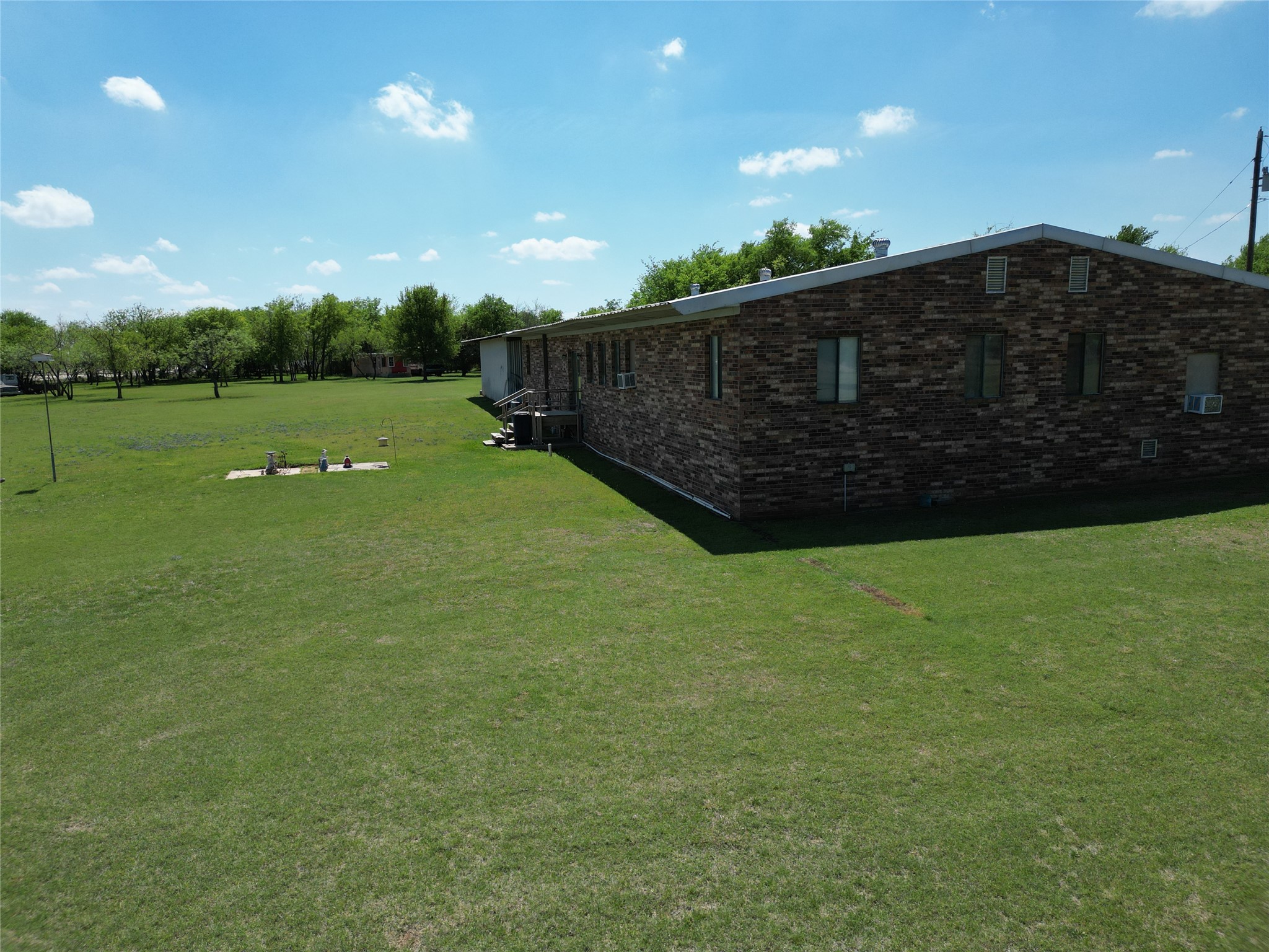 2101 Ridgeview Drive Cleburne TX 76033
