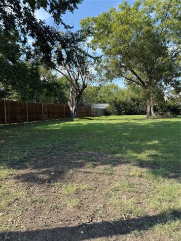 1102 W Erwin Avenue Mckinney TX 75069