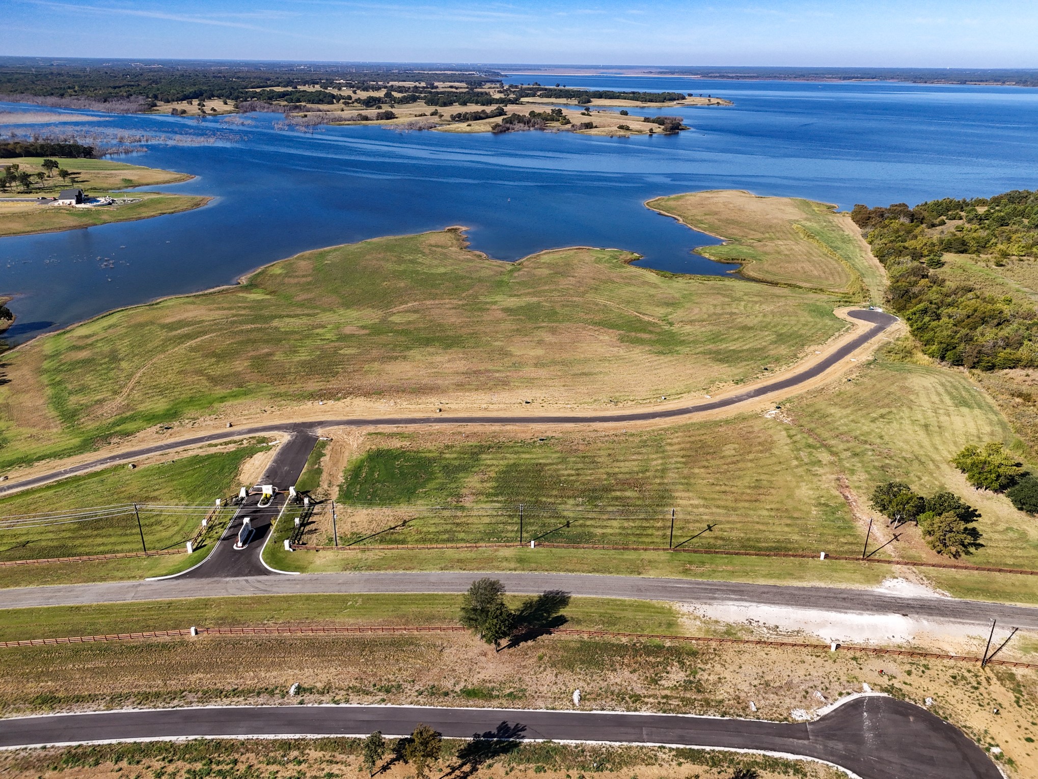 527 Lakeshore Terrace Windom TX 75492