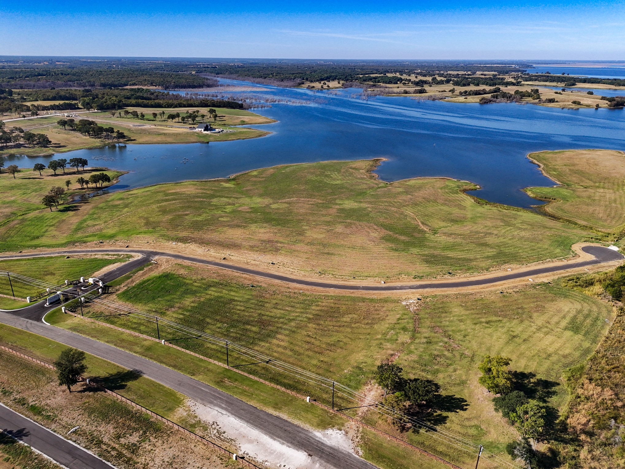 527 Lakeshore Terrace Windom TX 75492