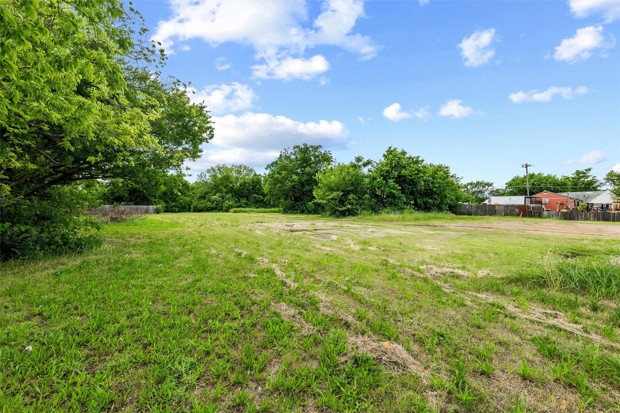 2512 E Ann Arbor Avenue Dallas TX 75216