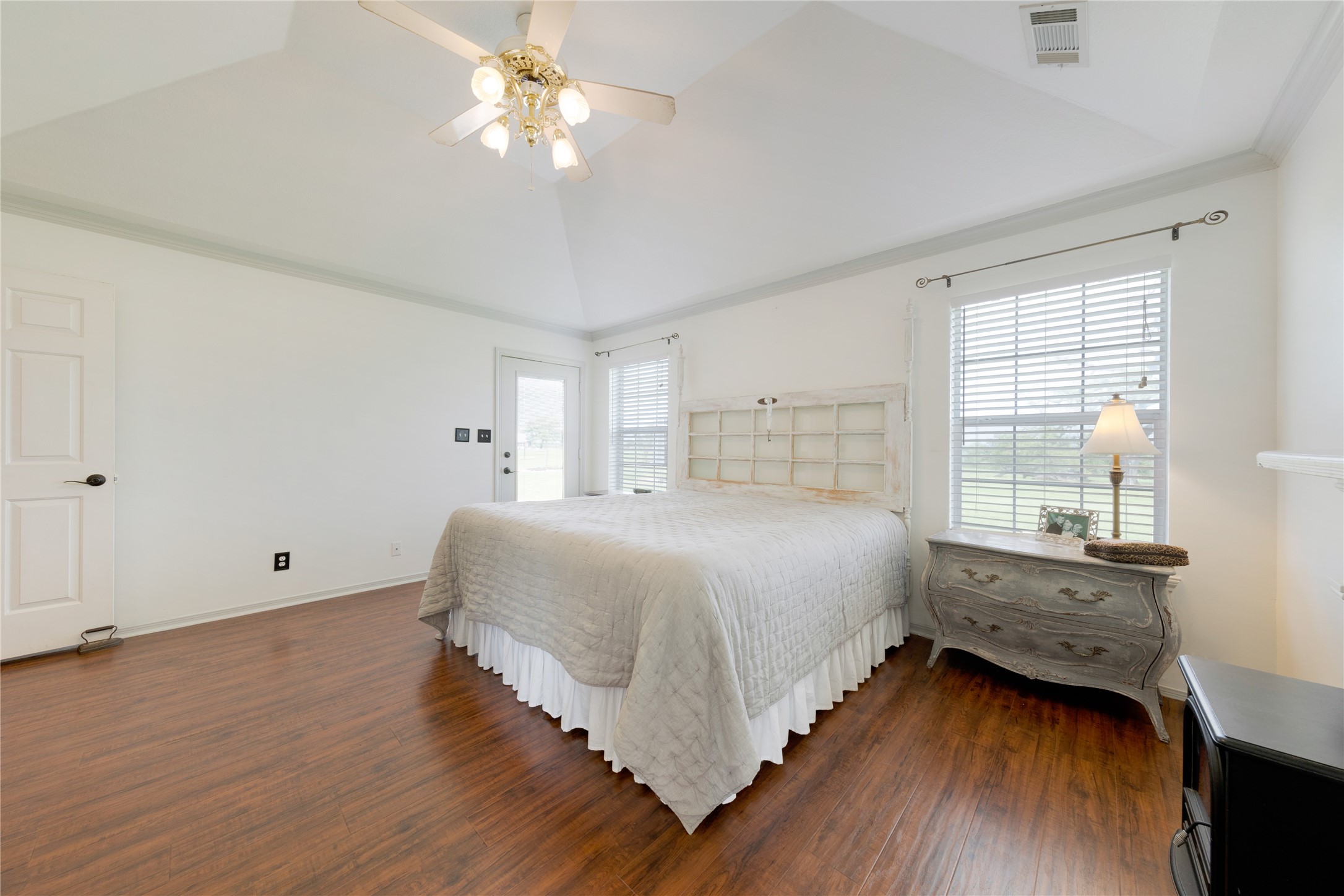 730 County Road 226a Cameron TX 76520