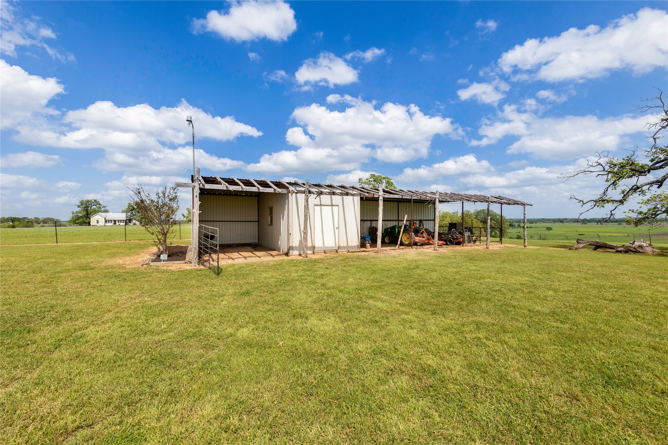730 County Road 226a Cameron TX 76520