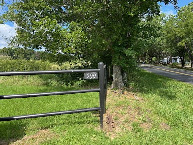 900 Locust Road Pottsboro TX 75076