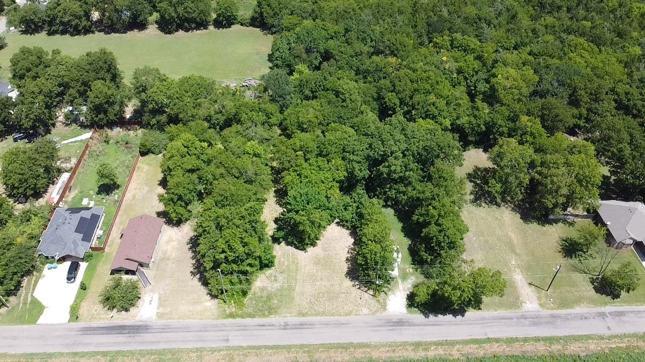 2233 E Tuck Street Sherman TX 75090
