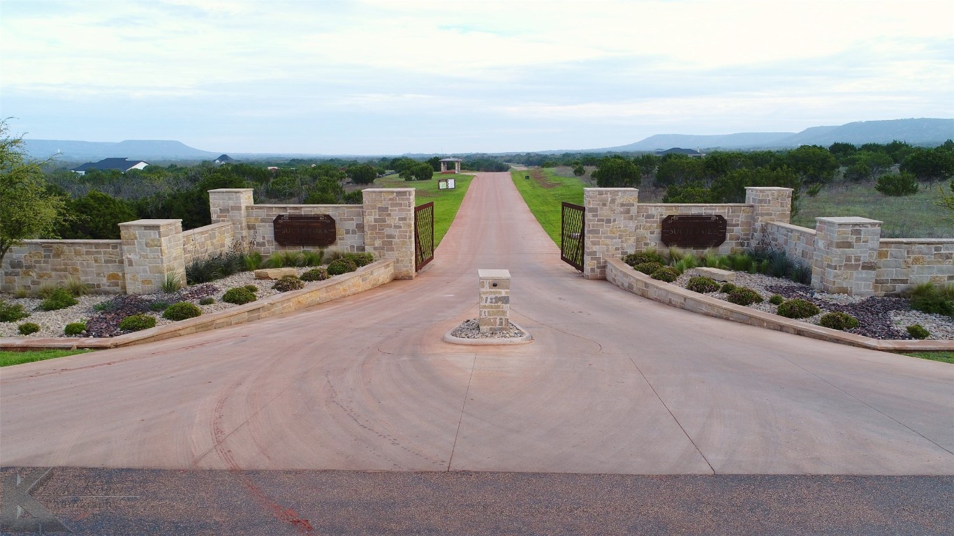 245 Western Trail Buffalo Gap TX 79508