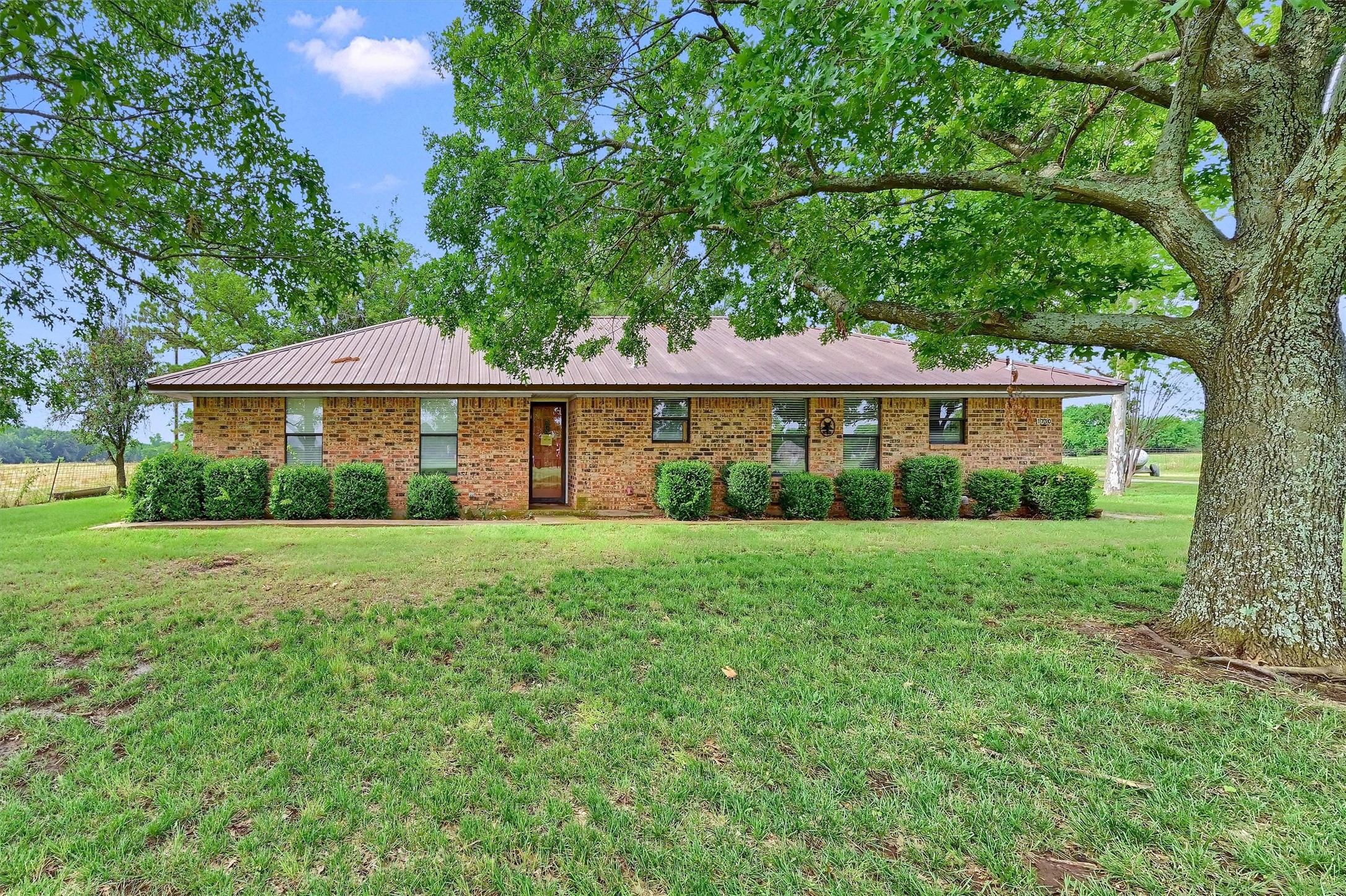 1730 Mackey Road Gunter TX 75459