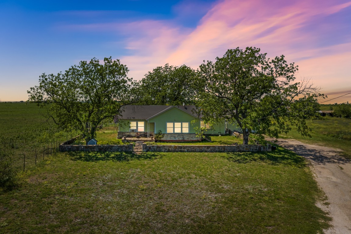315 County Road 182 Purmela TX 76566