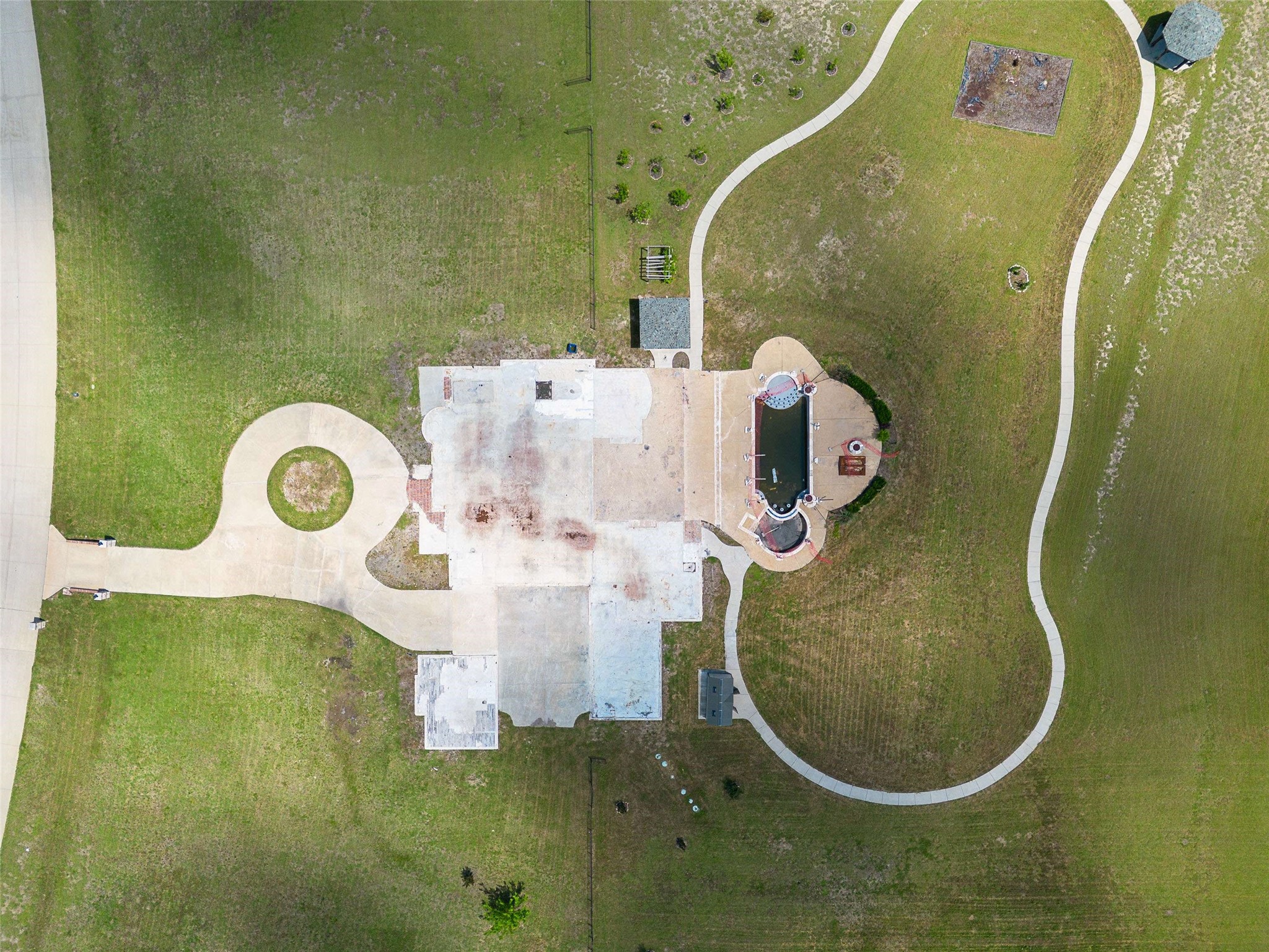 2400 Whispering Acres Lane Lucas TX 75002