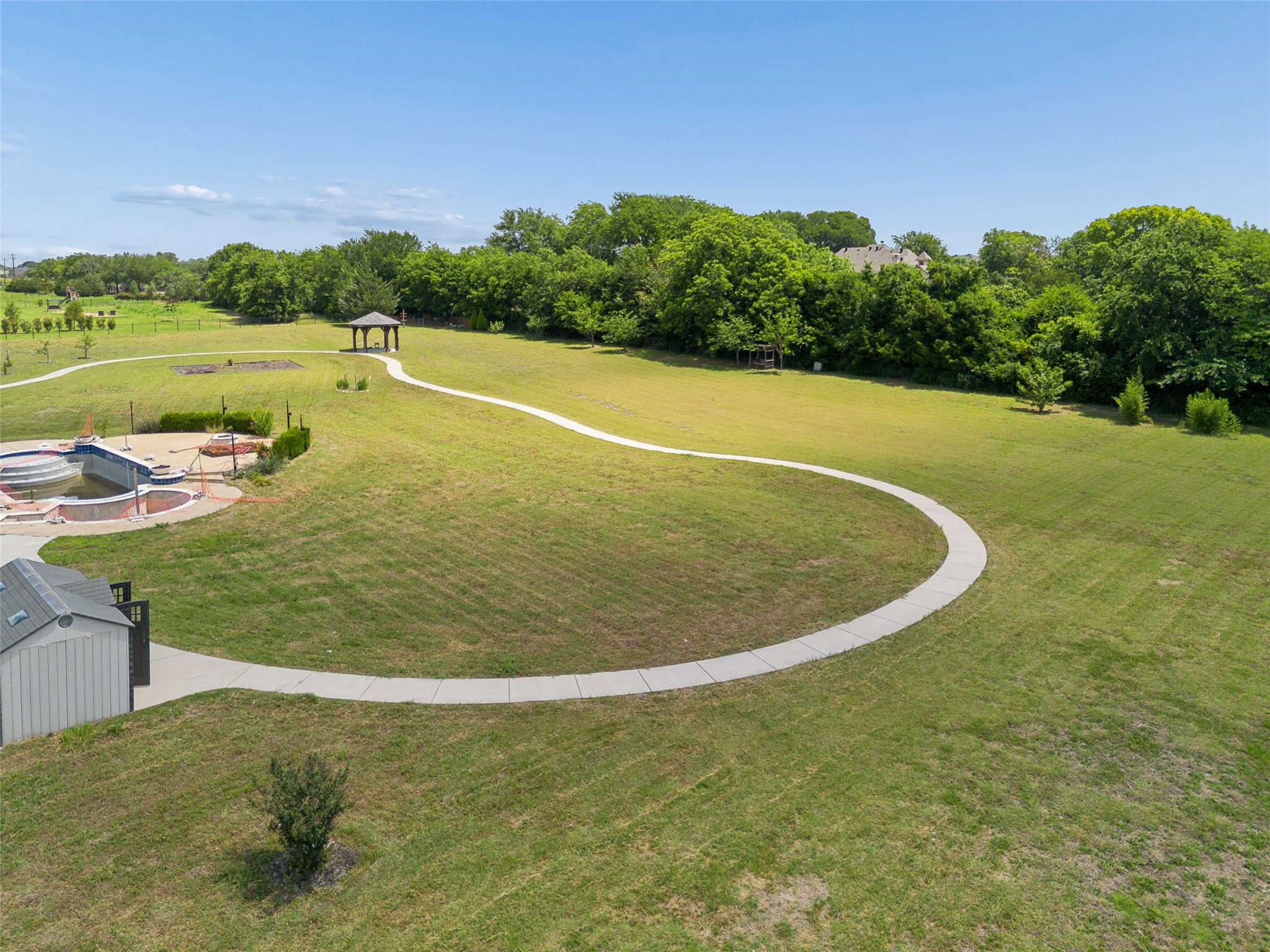 2400 Whispering Acres Lane Lucas TX 75002