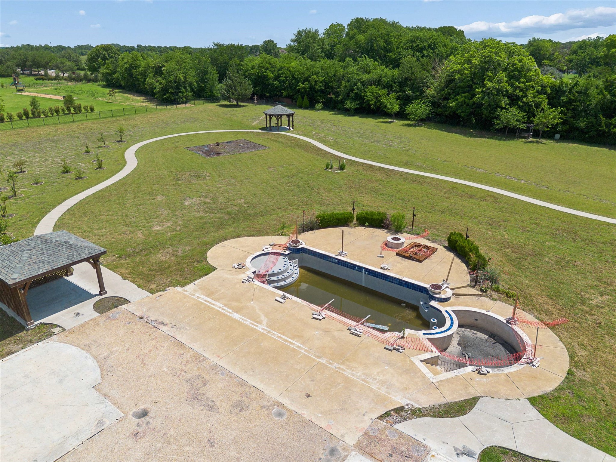 2400 Whispering Acres Lane Lucas TX 75002