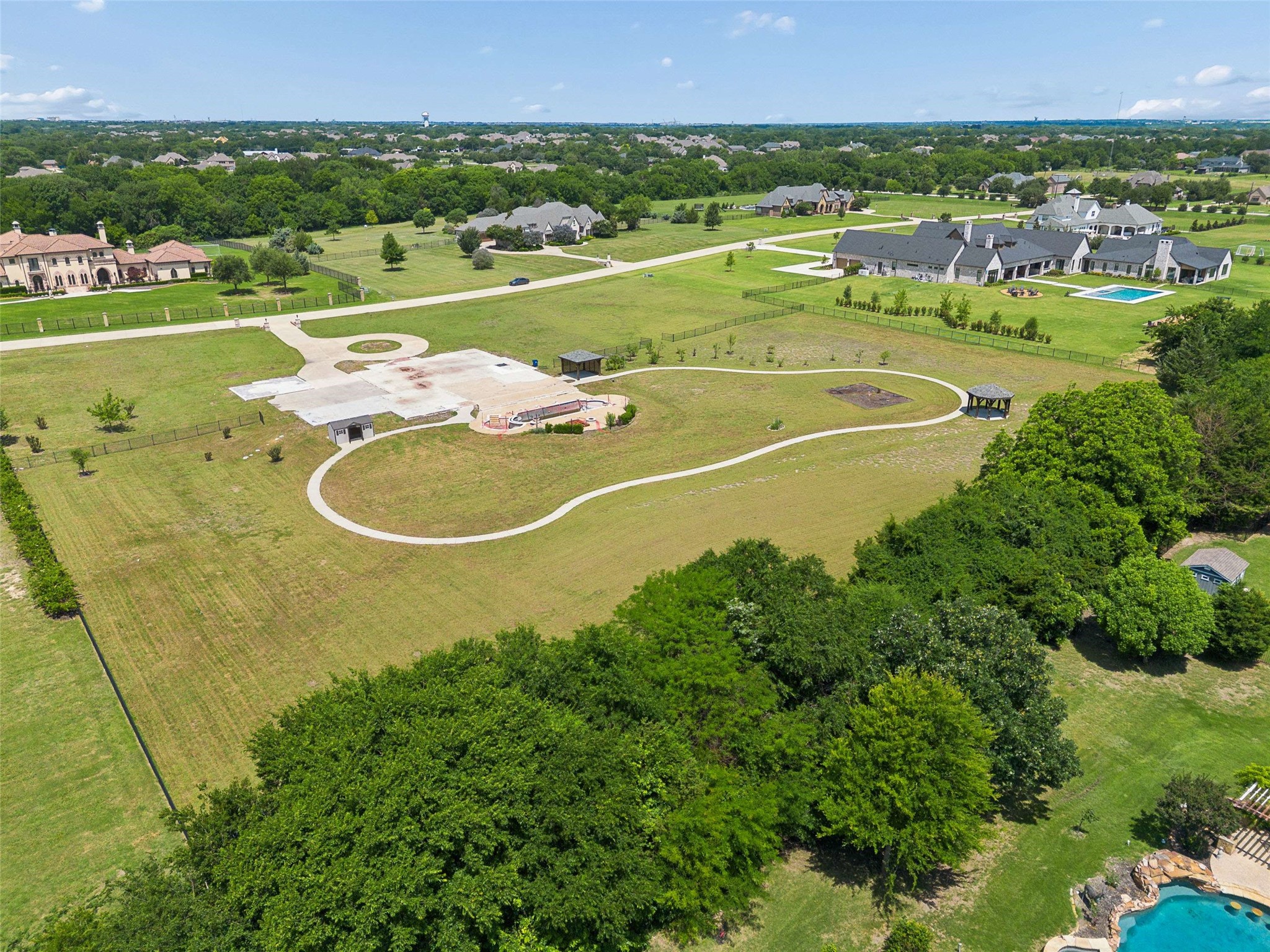 2400 Whispering Acres Lane Lucas TX 75002