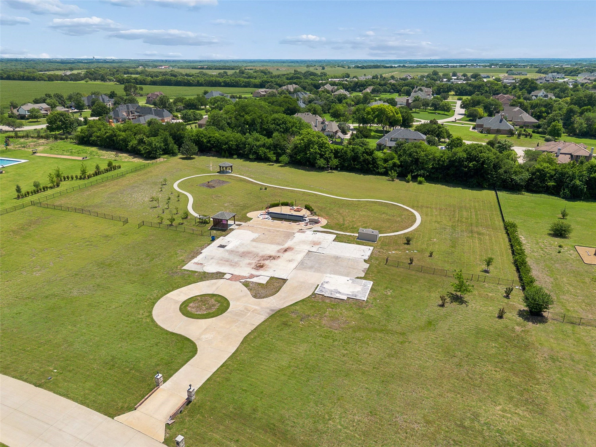 2400 Whispering Acres Lane Lucas TX 75002