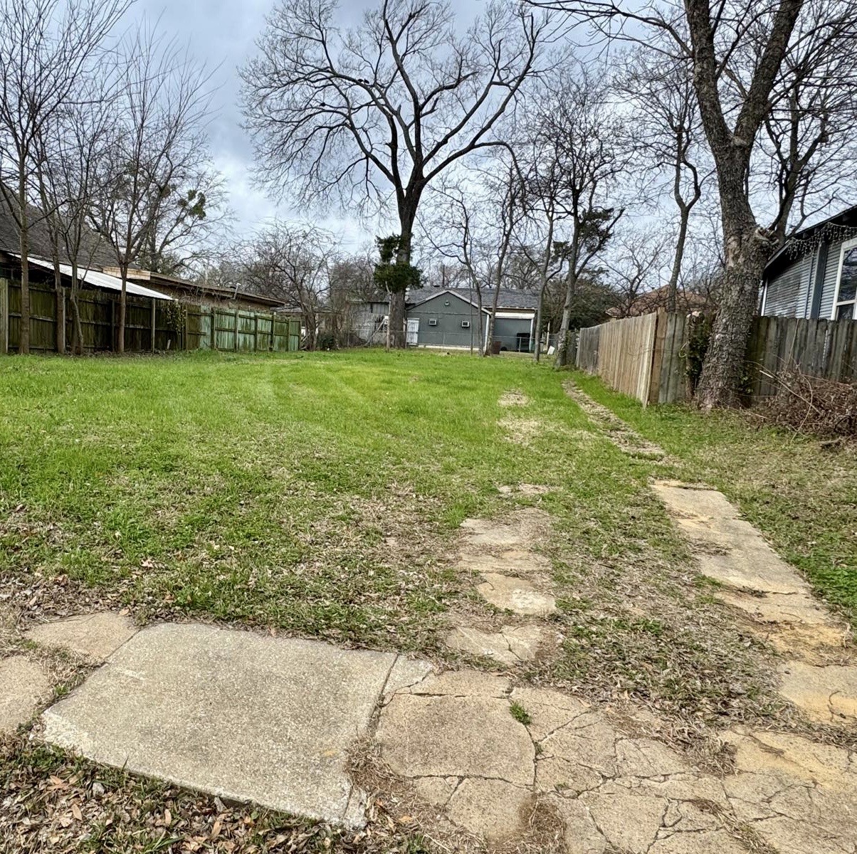 706 N Della Avenue Tyler TX 75702