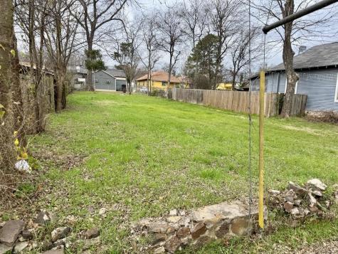 706 N Della Avenue Tyler TX 75702