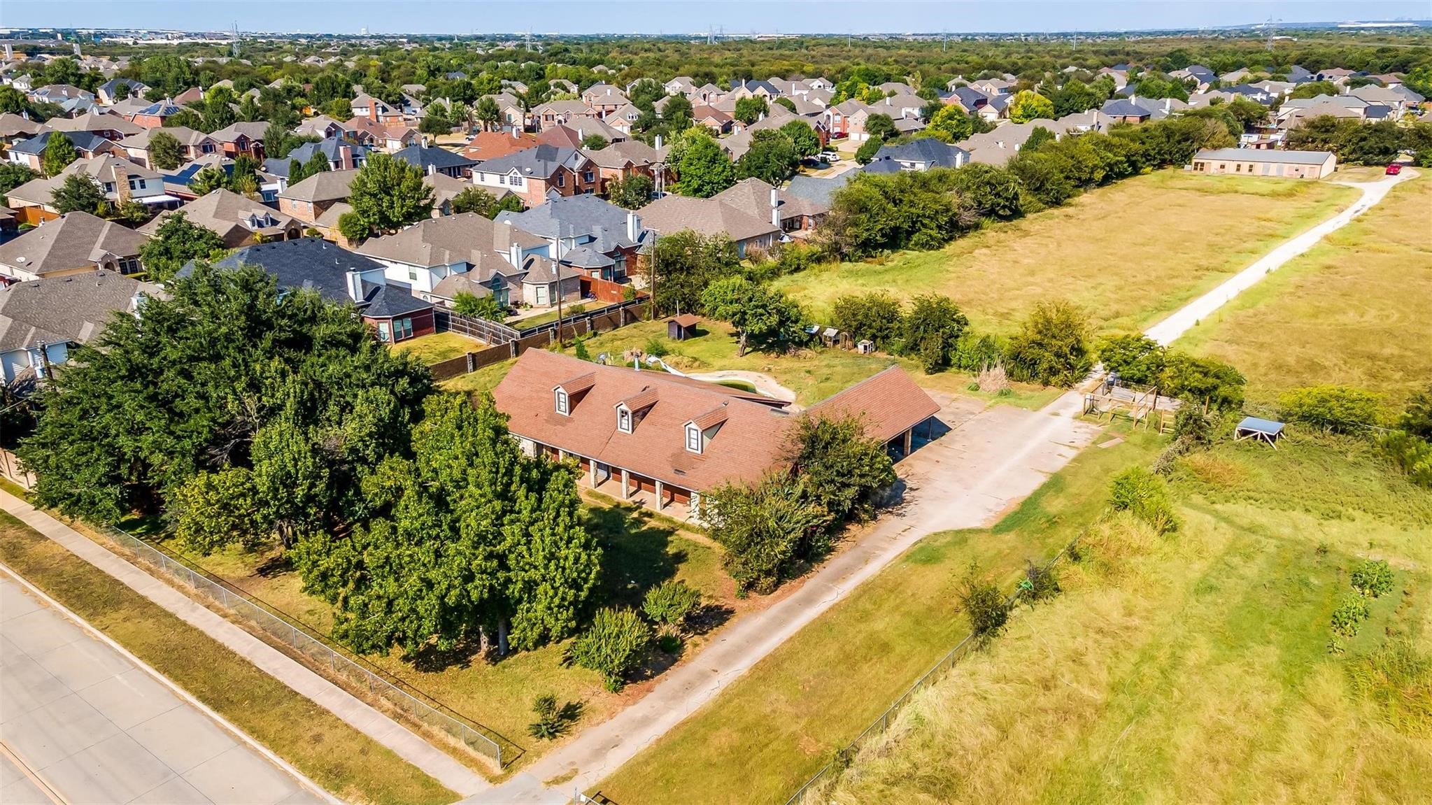 6310 Webb Lynn Road Grand Prairie TX 75052