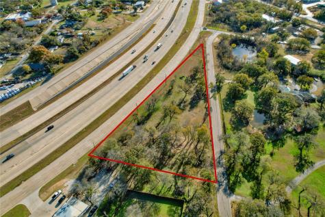 1716 Southeast Parkway Azle TX 76020