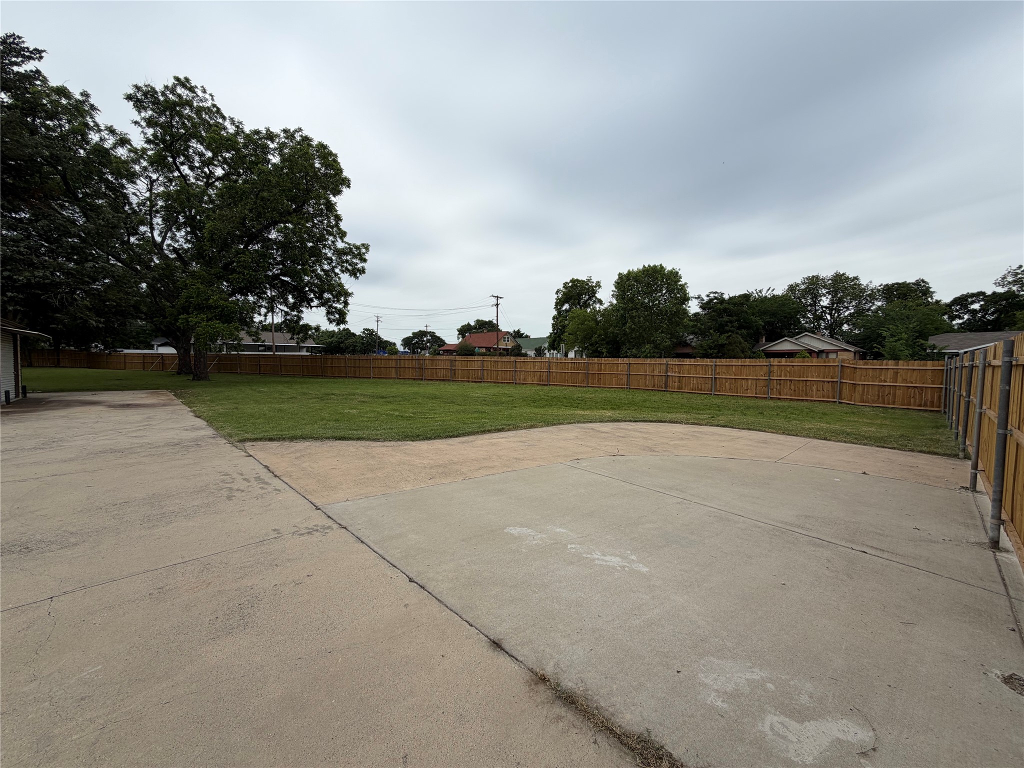 1264 E Maddox Avenue Fort Worth TX 76104