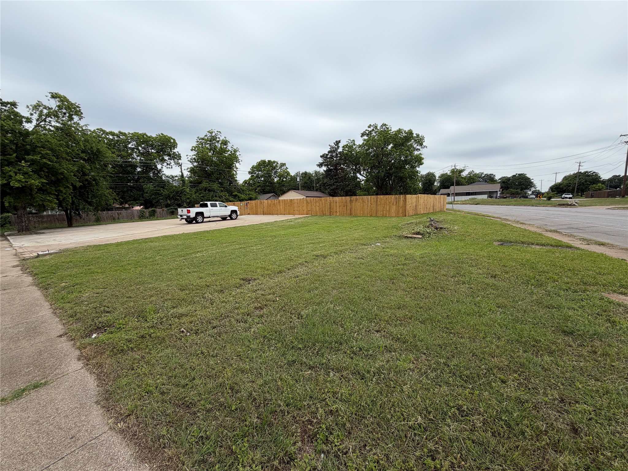 1264 E Maddox Avenue Fort Worth TX 76104
