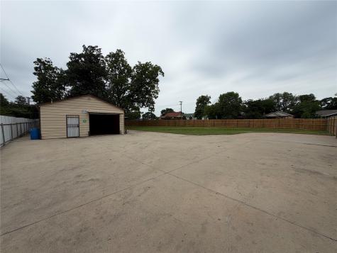 1264 E Maddox Avenue Fort Worth TX 76104