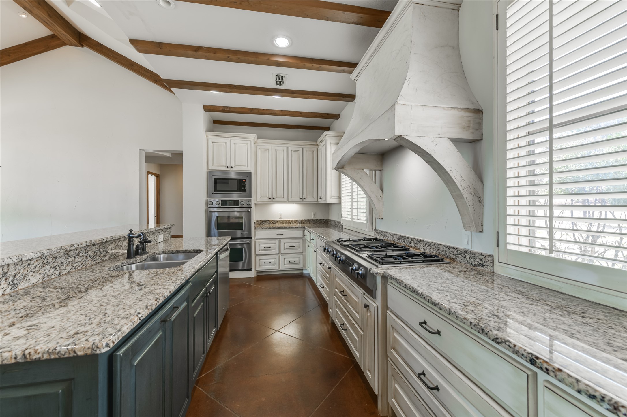 1002 Private Road 7892 Mineola TX 75773