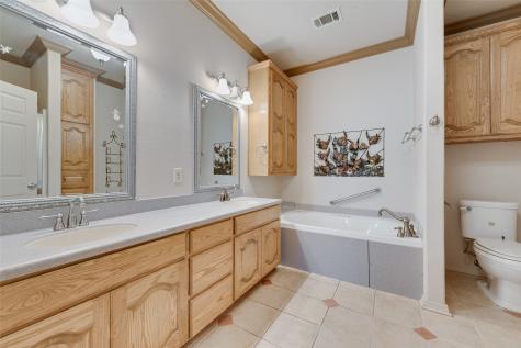9913 Fm 740 Mesquite TX 75126