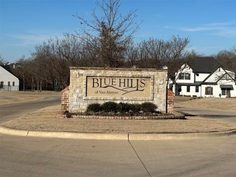 425 Charlie Joseph Drive Van Alstyne TX 75495