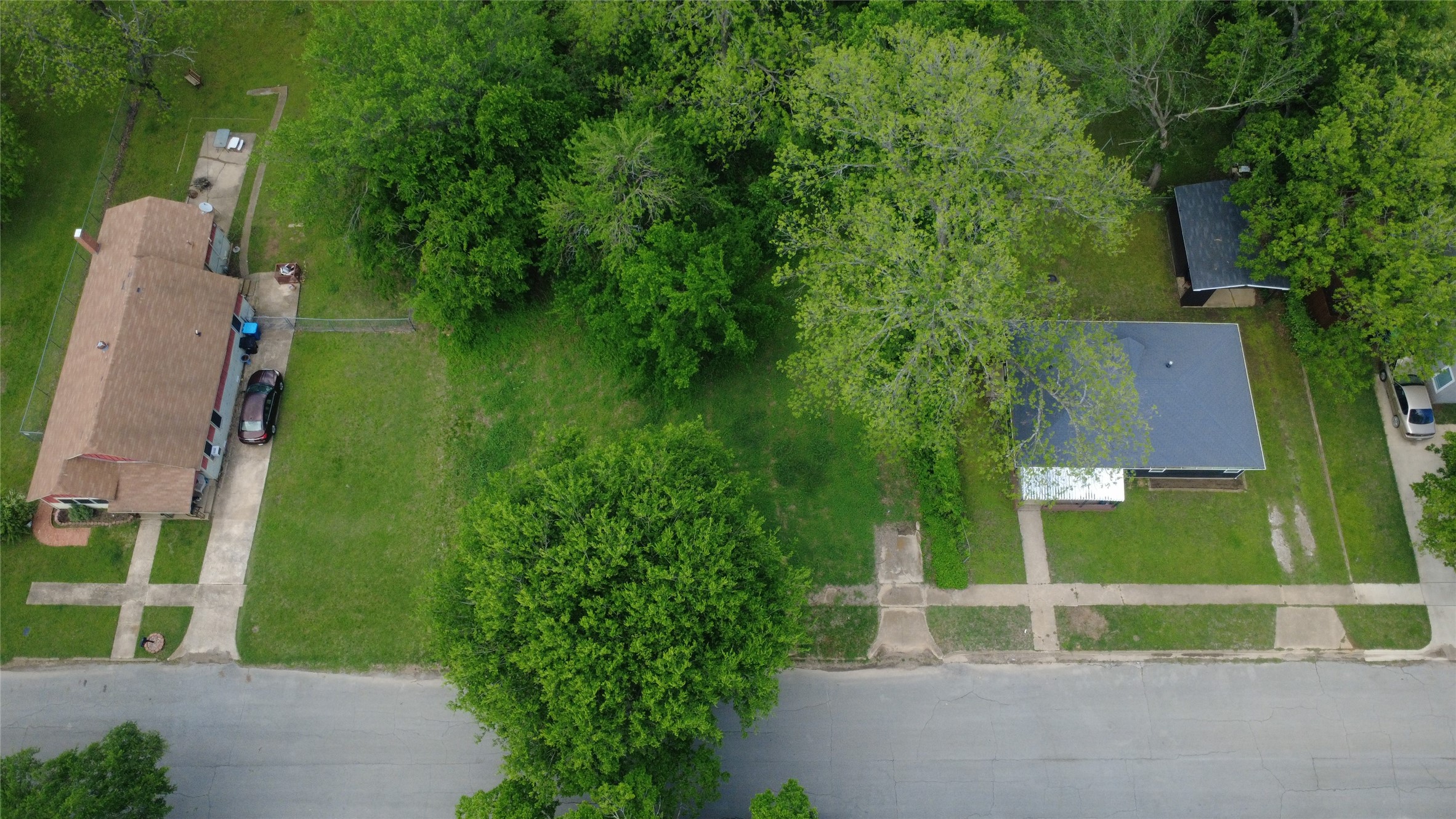 611 W Johnson Street Denison TX 75020
