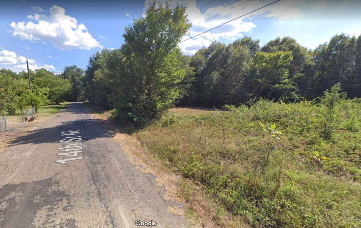 Block 1 NE Lot 6 Paris TX 75460