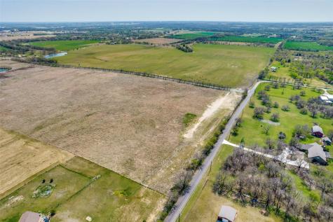 802 Riddels Sherman TX 75092