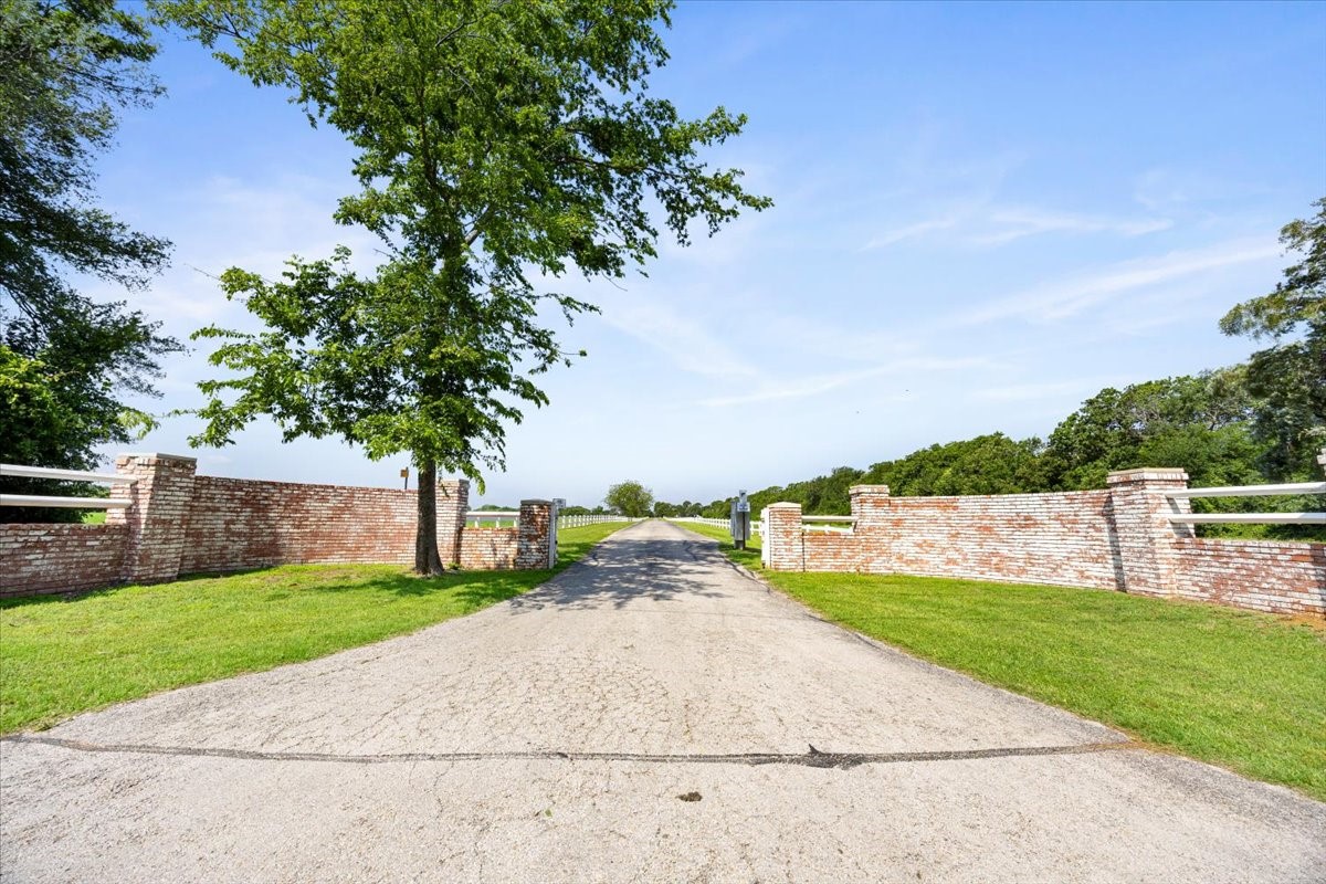 800 Fox Hollow Lane Oak Point TX 75068