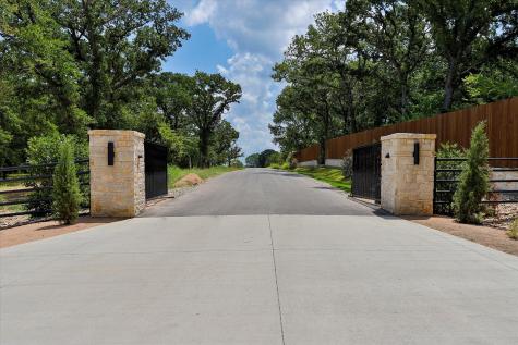 2001 Meadow Bend Court Aledo TX 76008