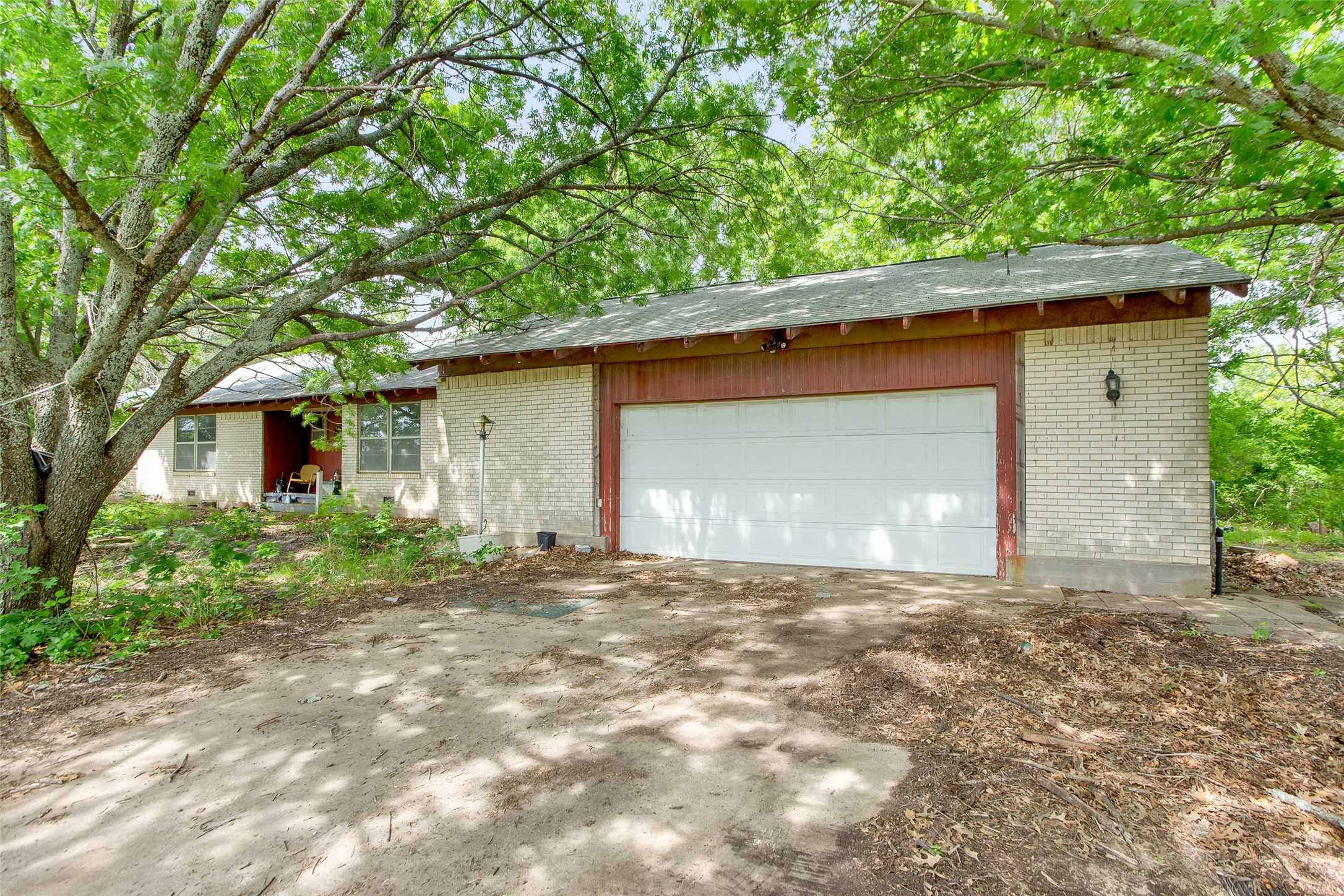 1132 County Road 1525 Ector TX 75439