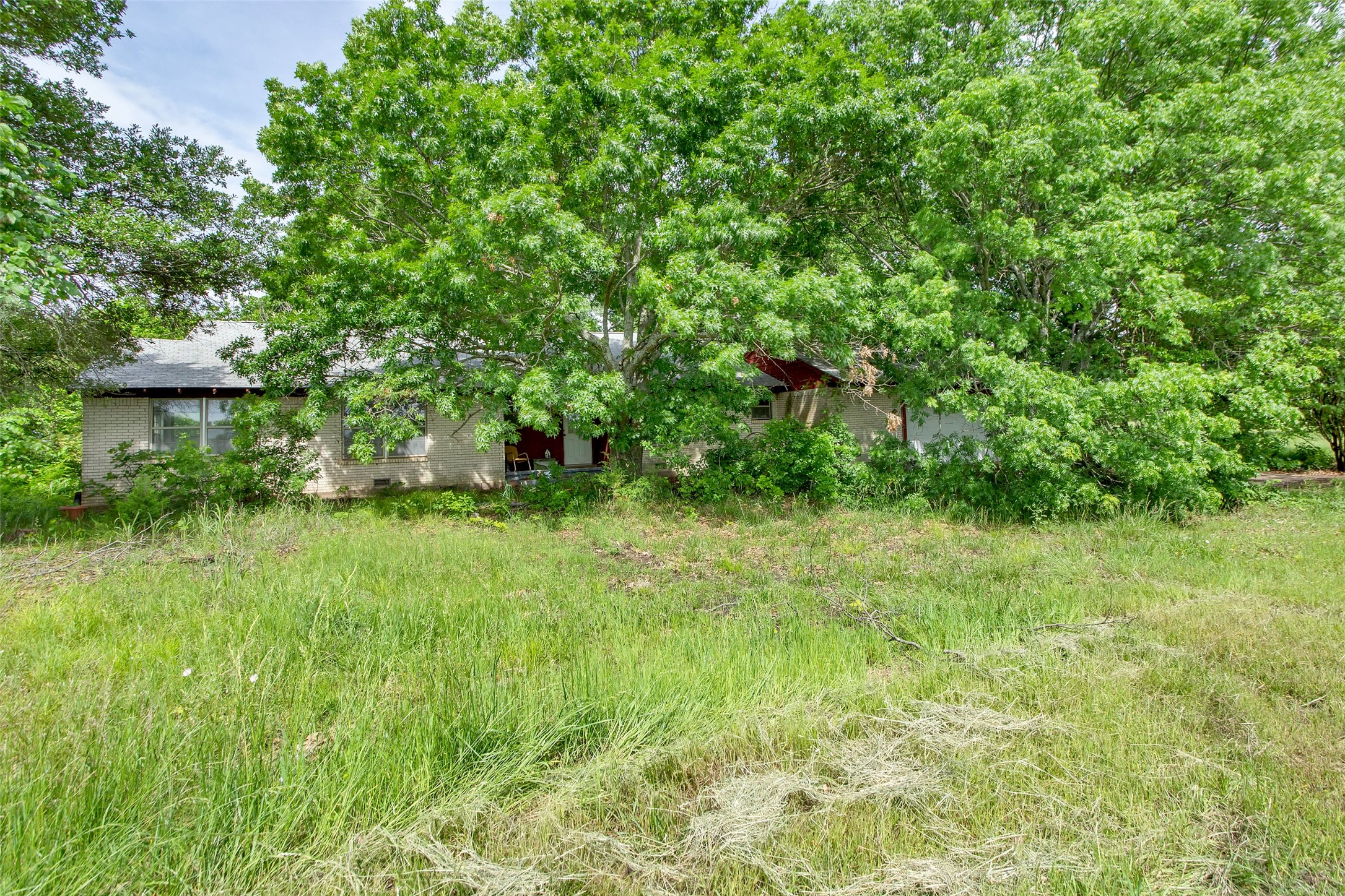 1132 County Road 1525 Ector TX 75439