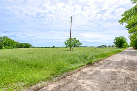 1132 County Road 1525 Ector TX 75439