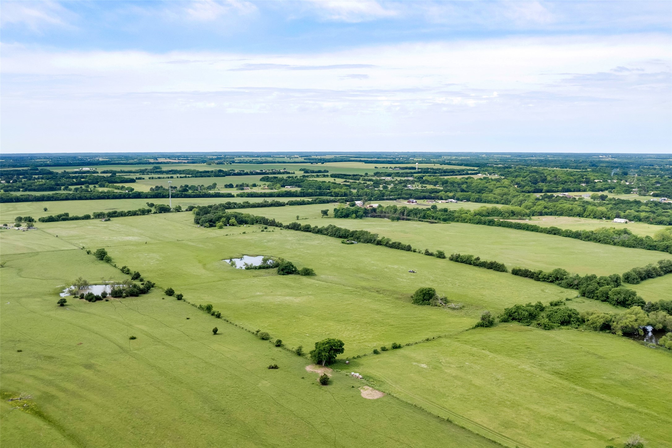 1132 County Road 1525 Ector TX 75439