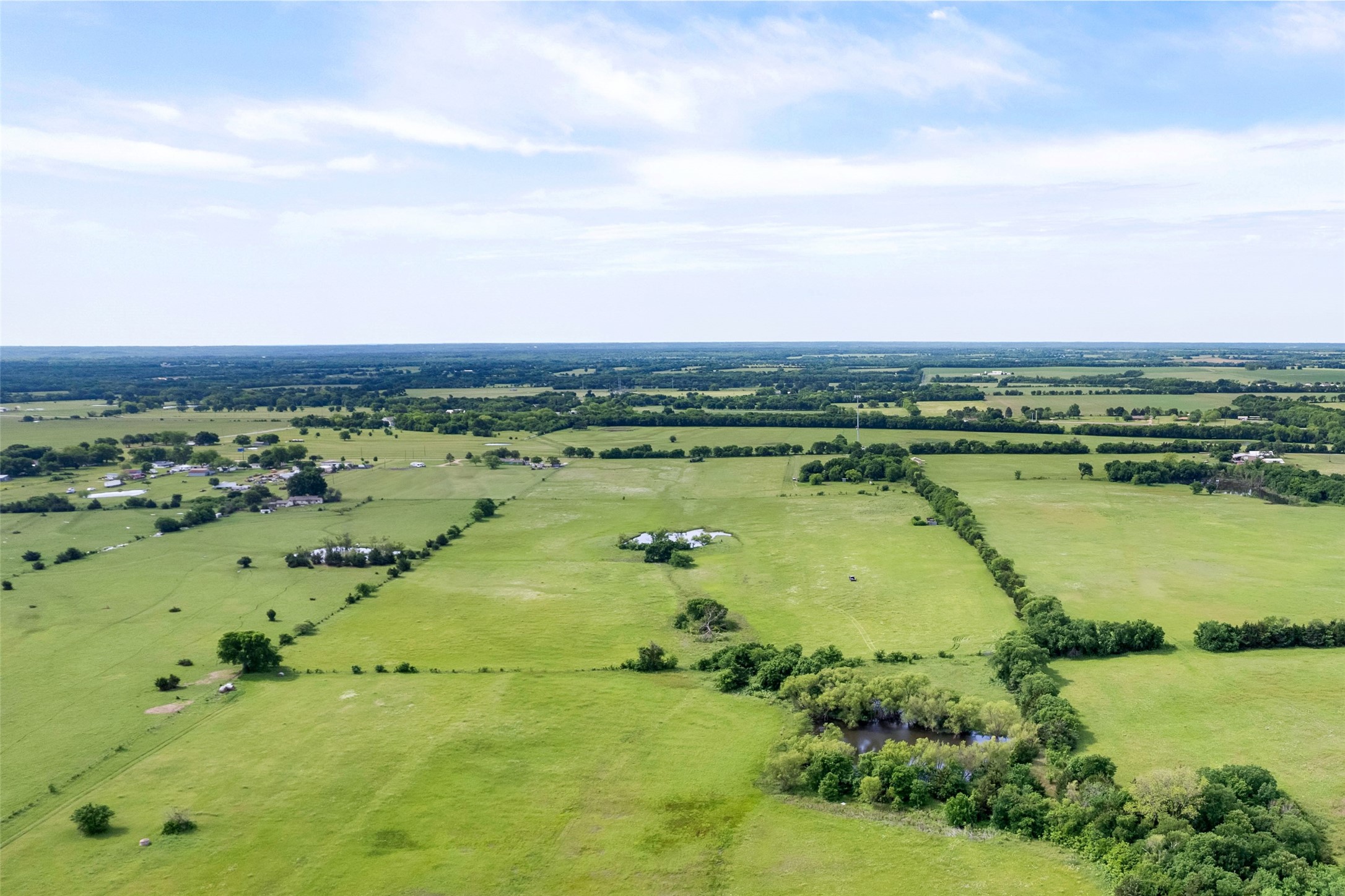 1132 County Road 1525 Ector TX 75439