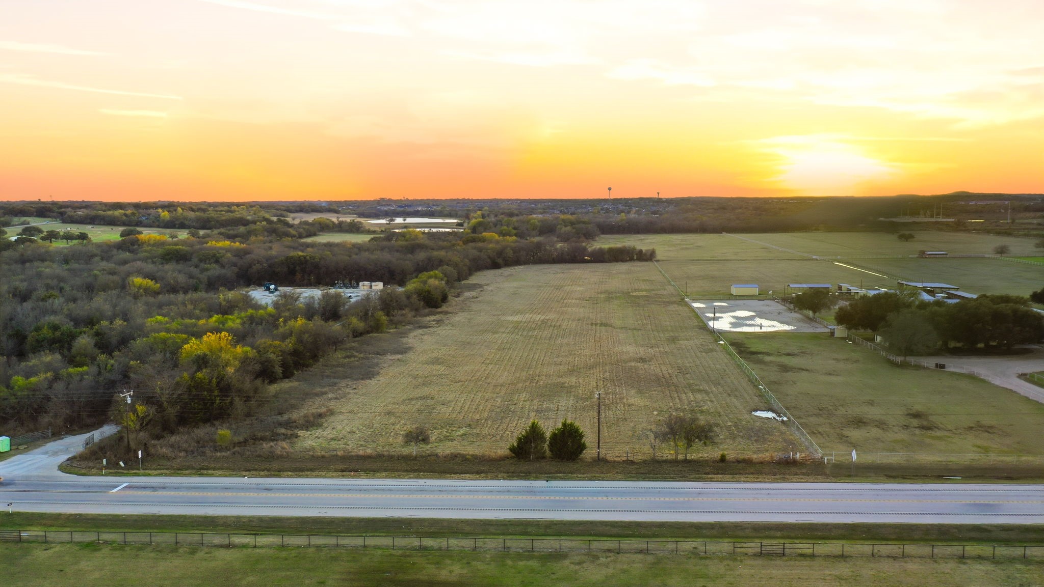 1826 Fm 731 Burleson TX 76028