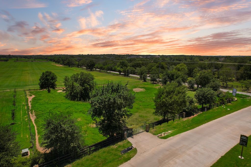 521 Martingale Trail Oak Point TX 75068
