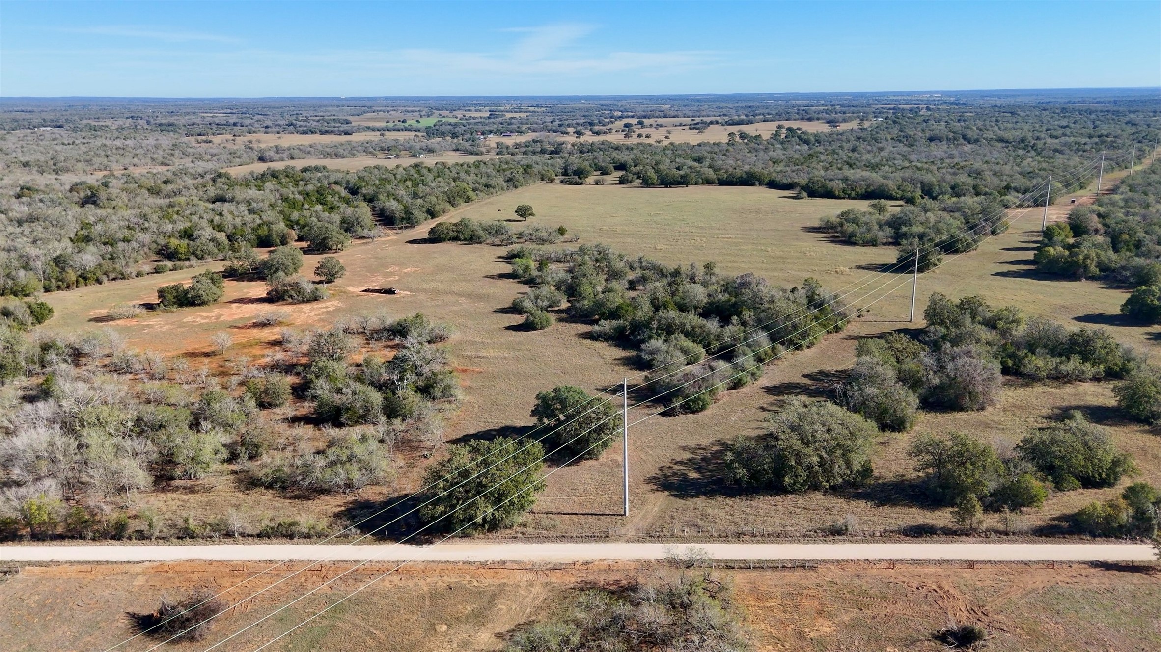 7180 County Road 283 Gonzales TX 78632