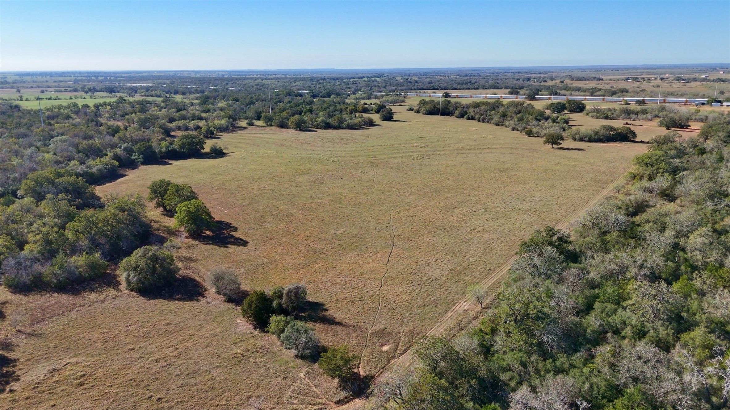 7180 County Road 283 Gonzales TX 78632