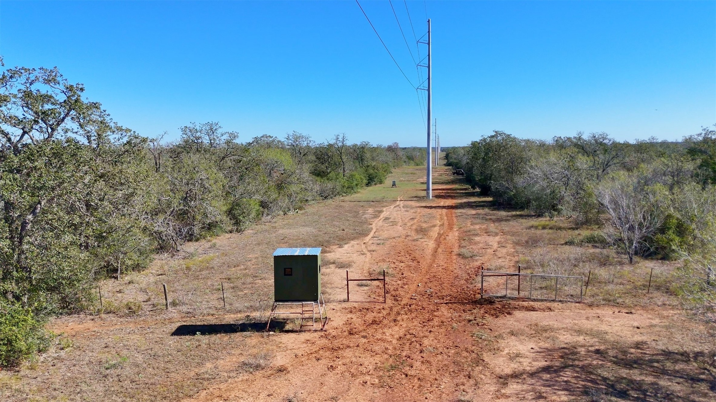 7180 County Road 283 Gonzales TX 78632