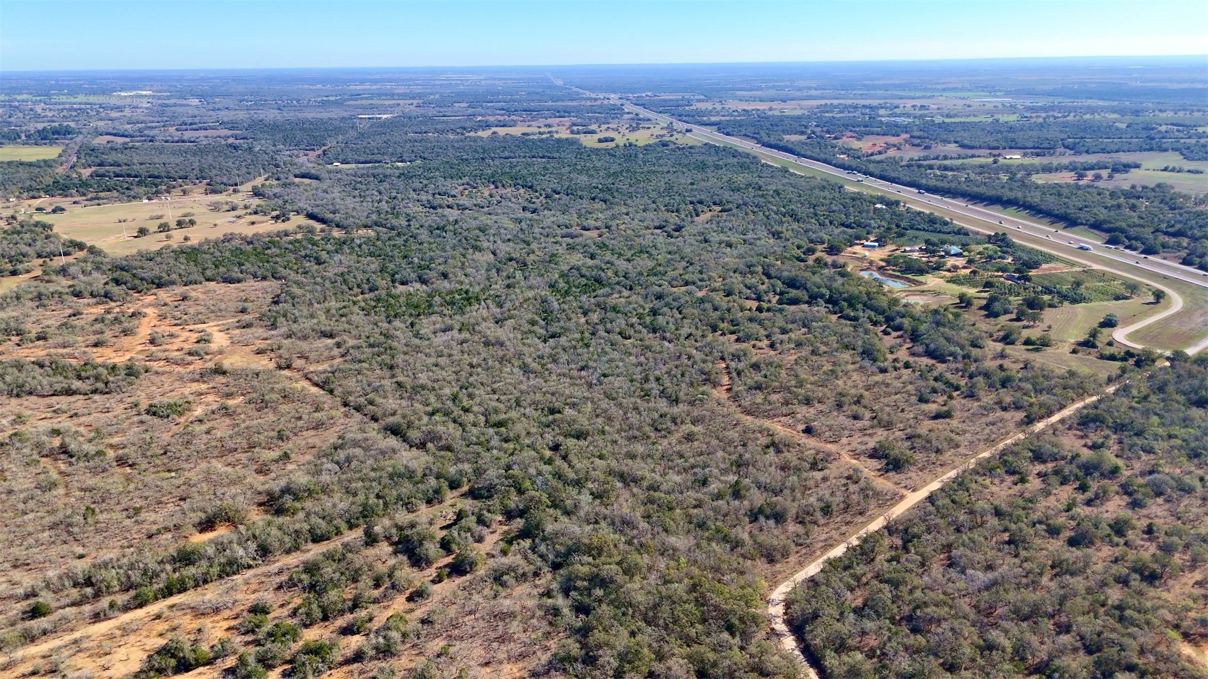 7180 County Road 283 Gonzales TX 78632