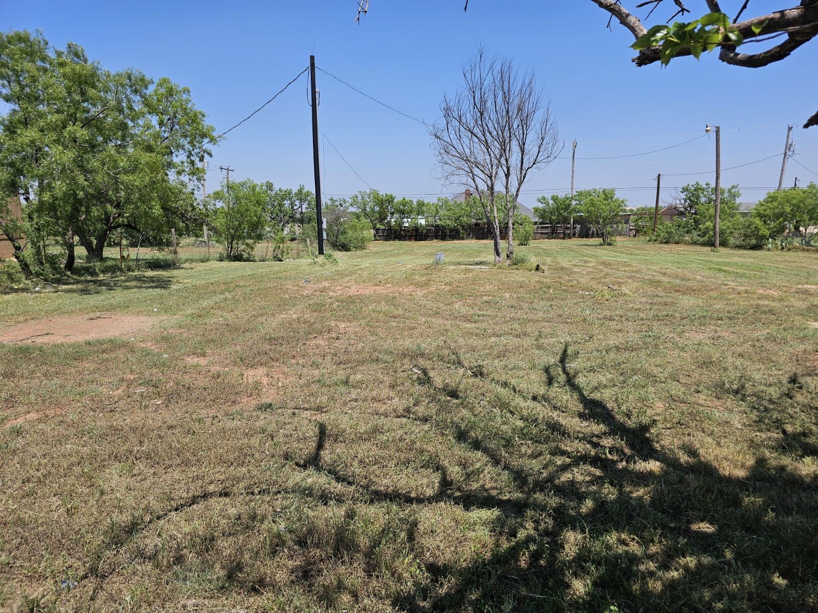 110 Apache Road Tye TX 79563