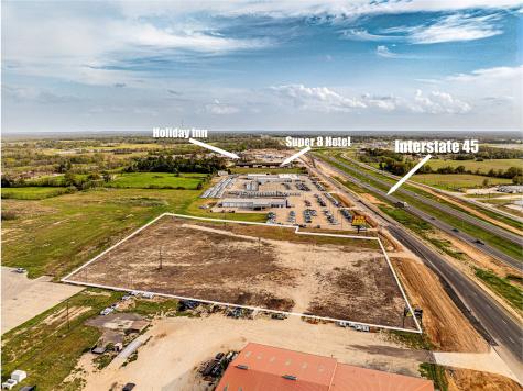 350 Interstate 45 E Fairfield TX 75840